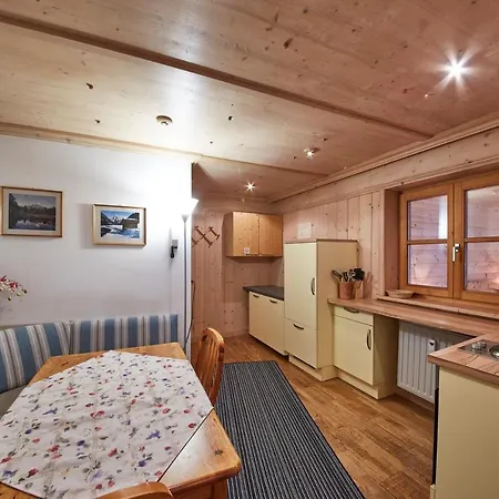 Apartament Heidi *